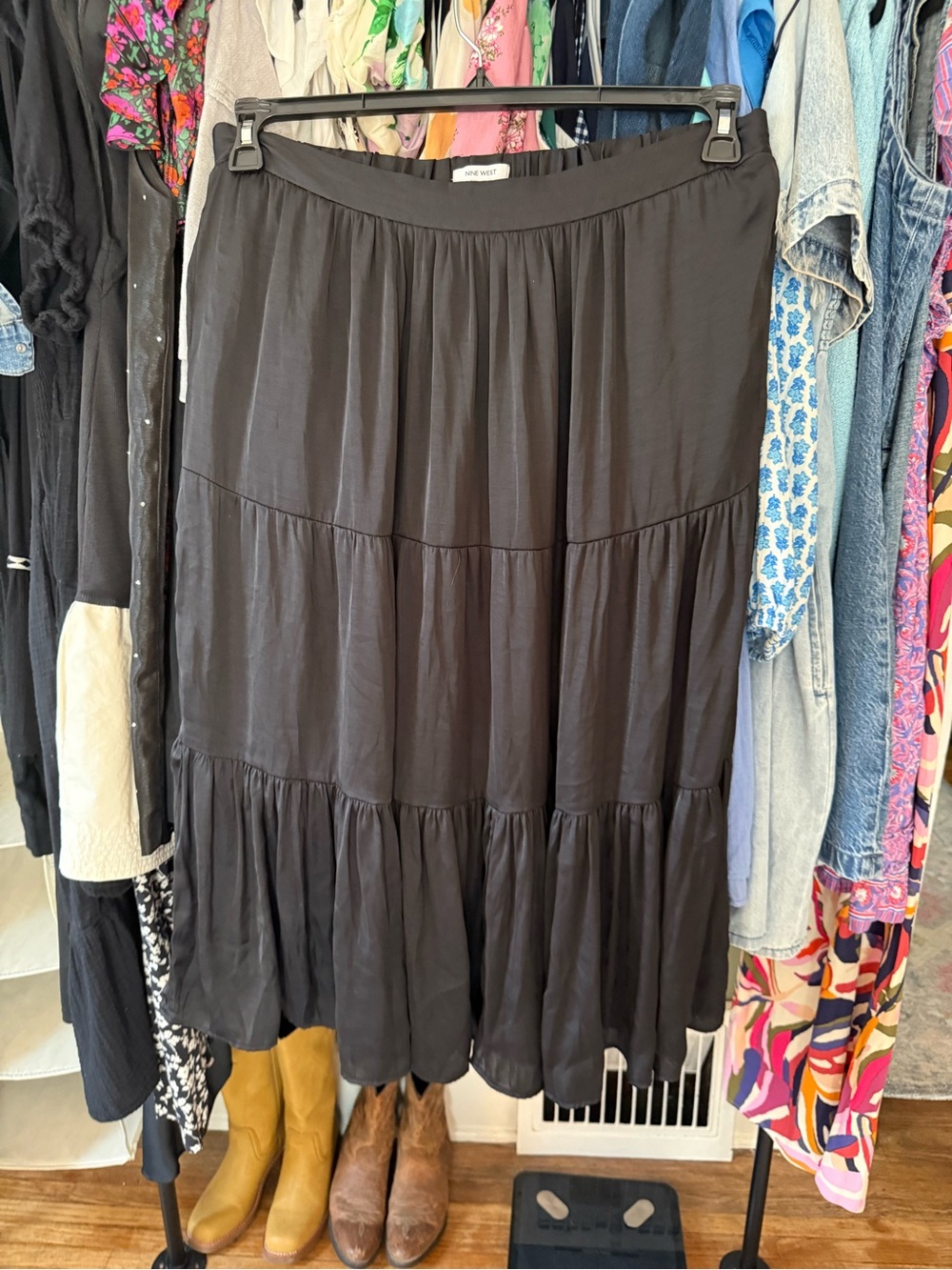 Nine West Tiered Midi Skirt Black - Size XL